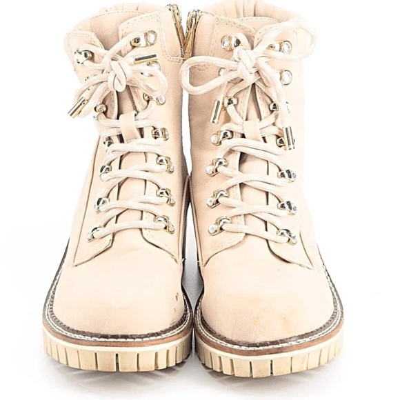 Jennifer Lopez worn once Aceser Suede Beige Combat Boots. Size 8.5 - Picture 2 of 6